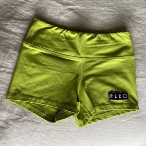 Neon FLEO Bounce High Rise Shorts, size S